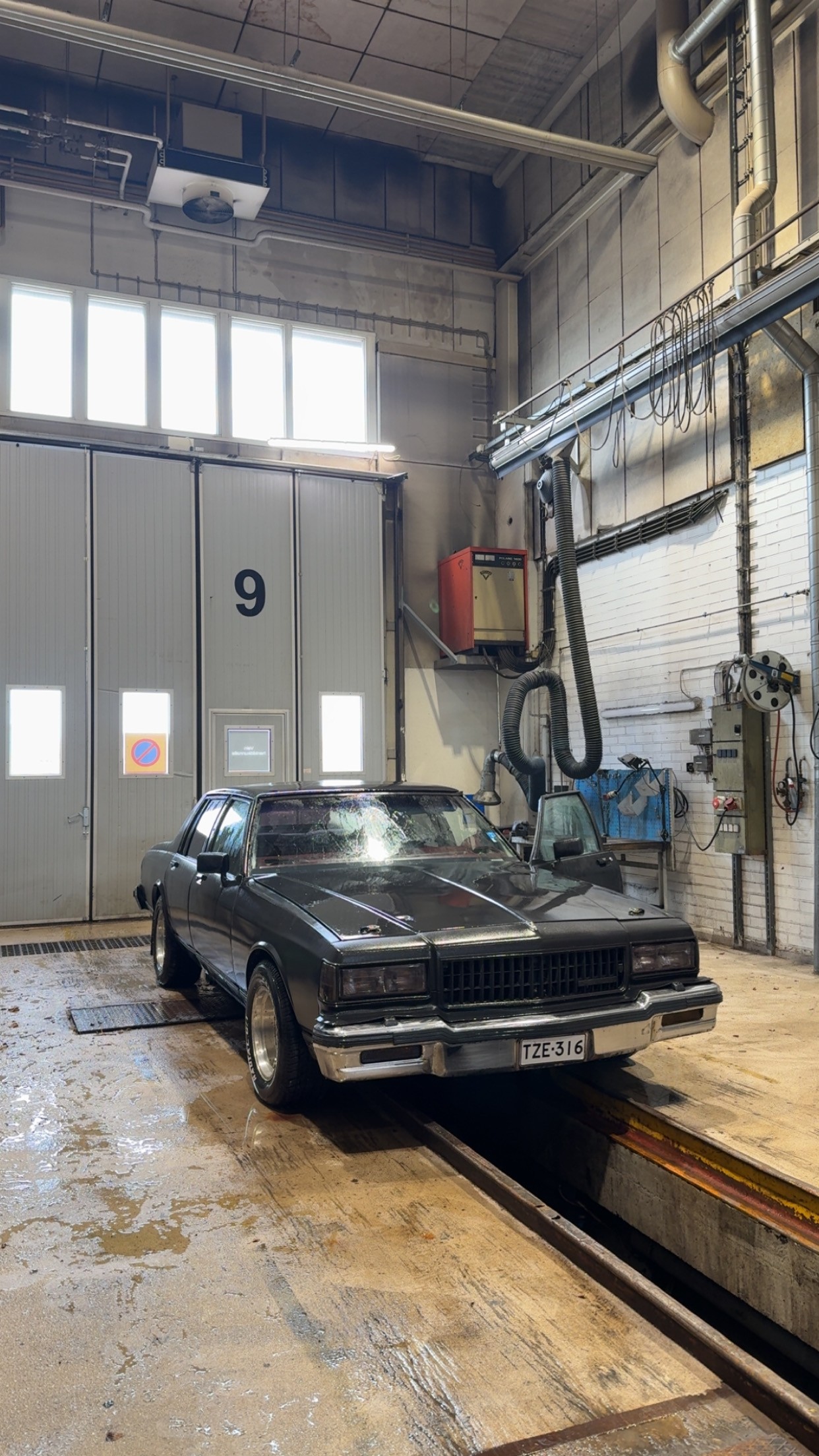 Chevrolet caprice sedan 1990