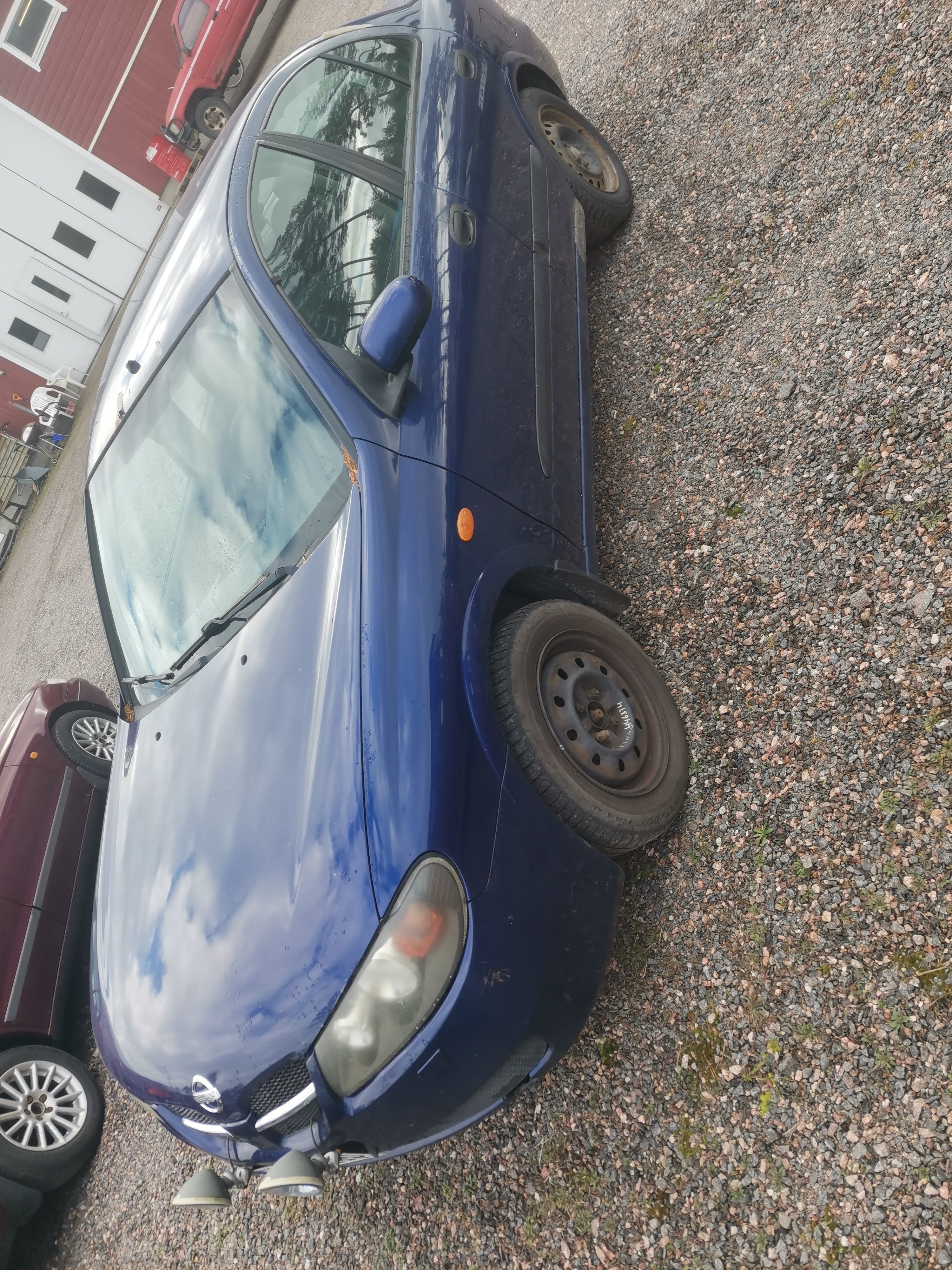 Nissan (2003)