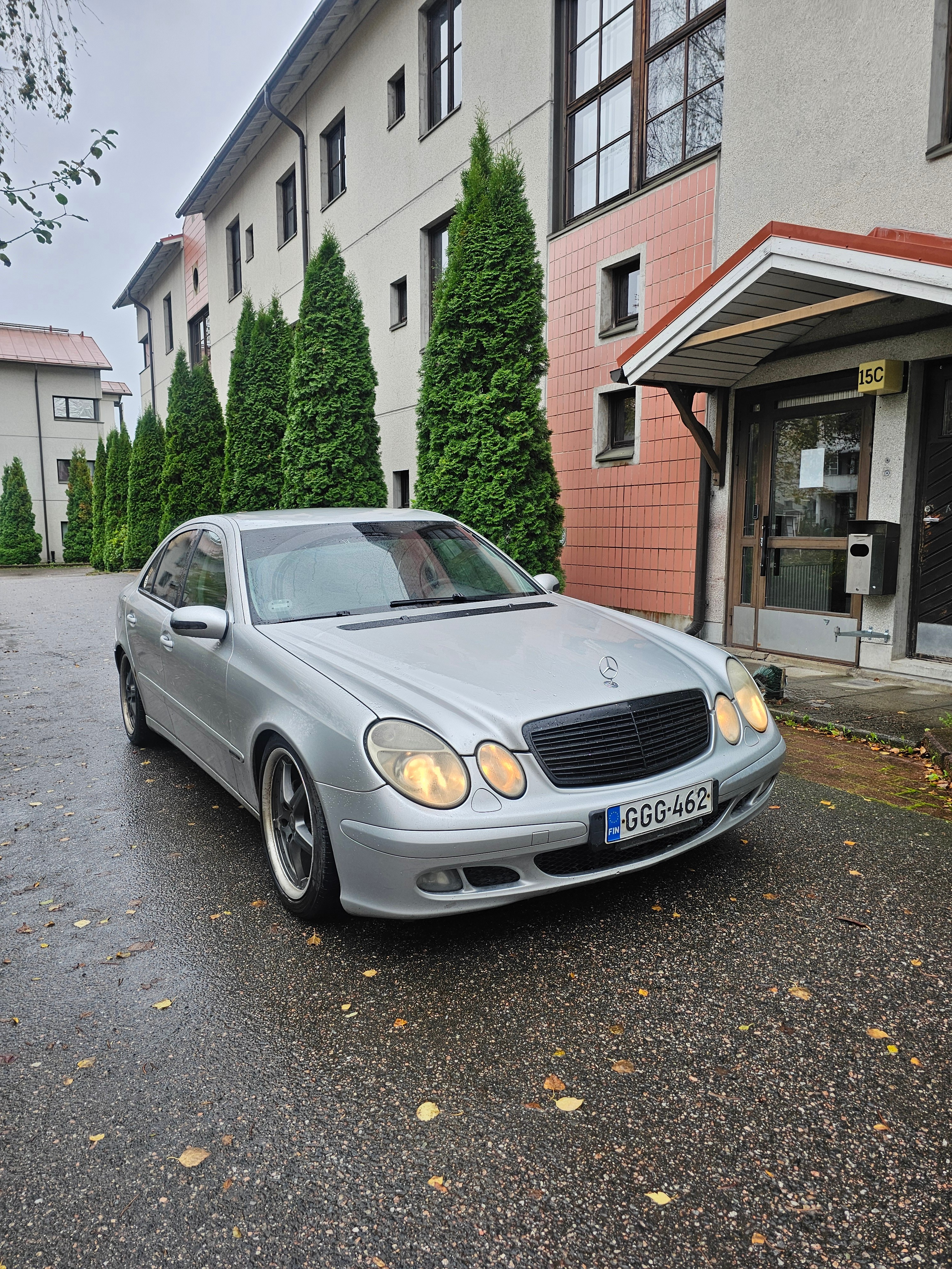 Mercedes-Benz (2005)